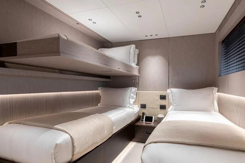 Tosun, 2022 Benetti Oasis 40M, photo 8