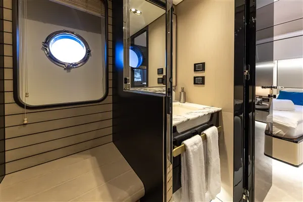 Lito, 2020 Azimut Grande 27M, photo 13