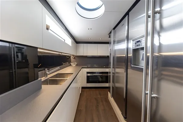 Lito, 2020 Azimut Grande 27M, photo 18