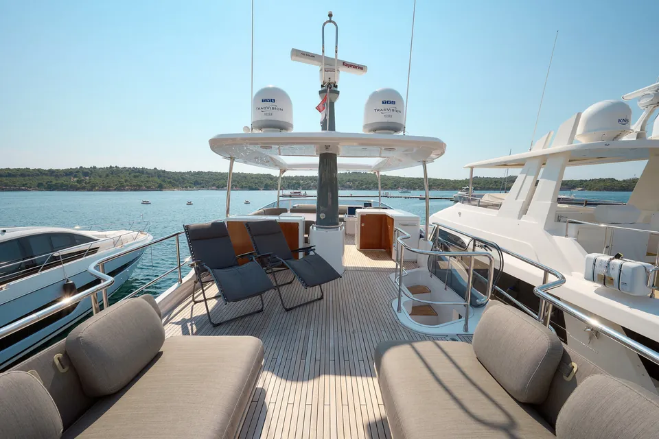 Santa Maria II, 2018 Azimut Magellano 66, photo 3