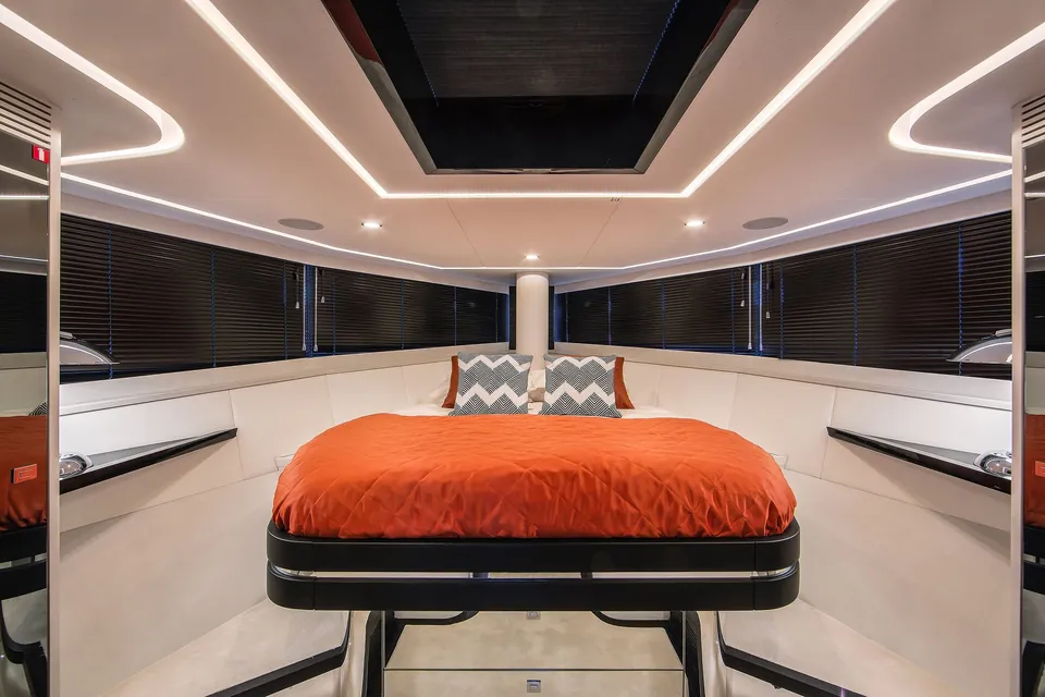 Lucy Penguin, 2019 Van der Valk BeachClub 600, photo 5