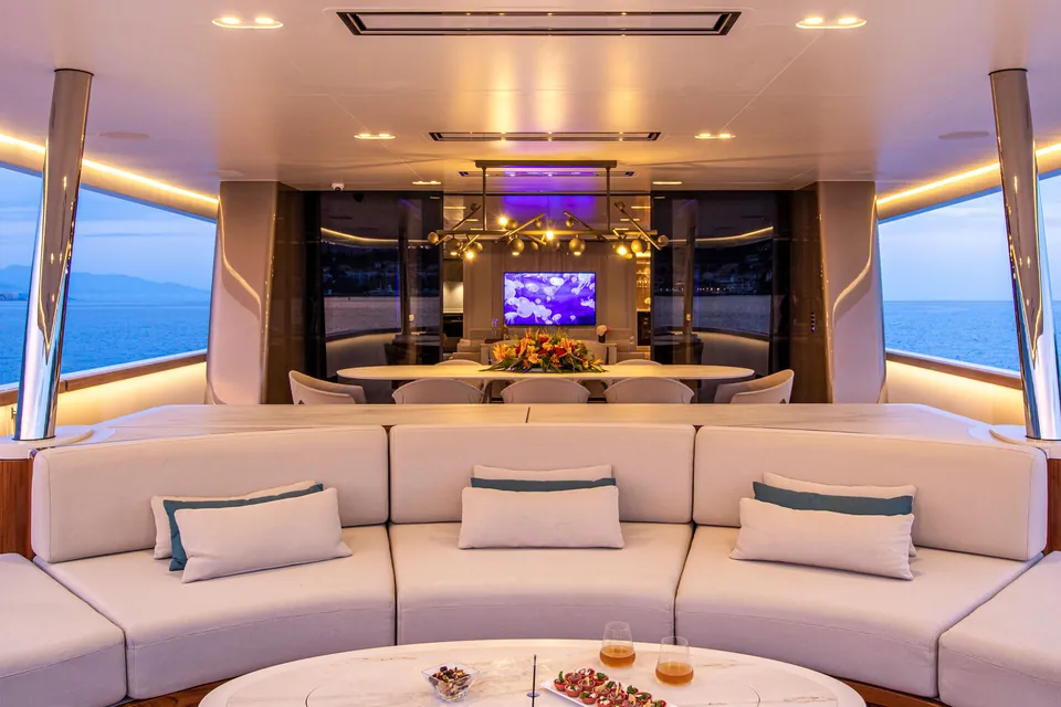 Lady Lene, 2021 Van der Valk Explorer 33M, photo 6