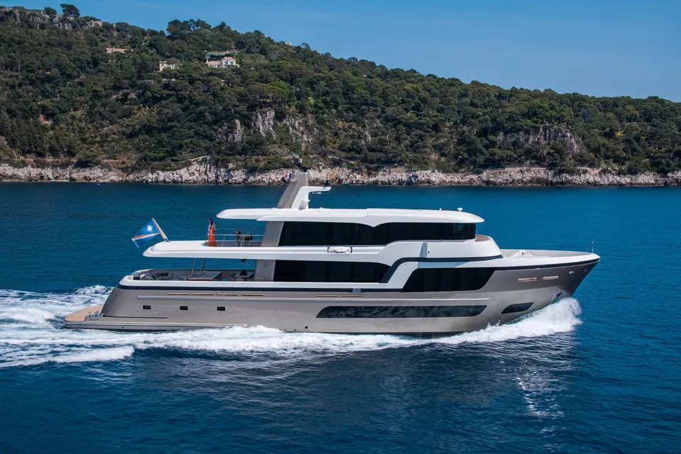 Lady Lene, 2021 Van der Valk Explorer 33M, photo 1