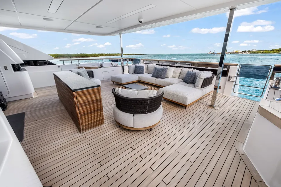 2023 Custom Line Navetta 42, photo 17