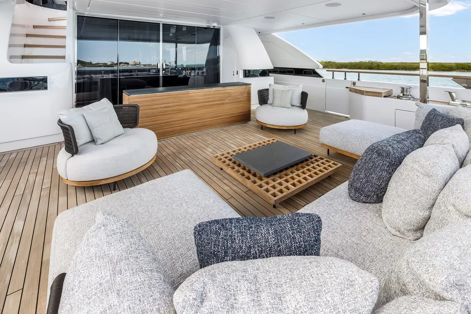 2023 Custom Line Navetta 42, photo 18