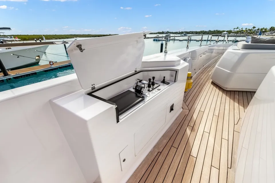 2023 Custom Line Navetta 42, photo 24