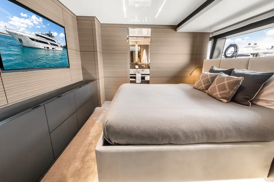 2023 Custom Line Navetta 42, photo 47