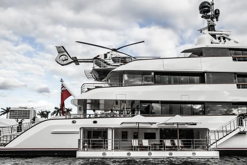 Hampshire, 2016 Feadship Custom, photo 11