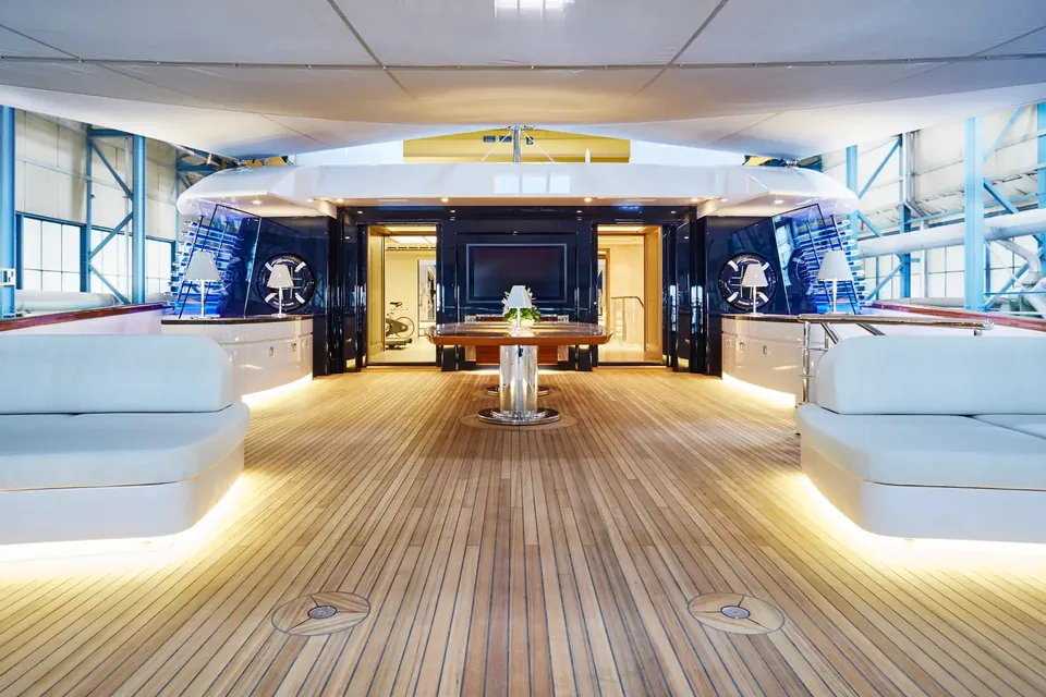 Hampshire, 2016 Feadship Custom, photo 13