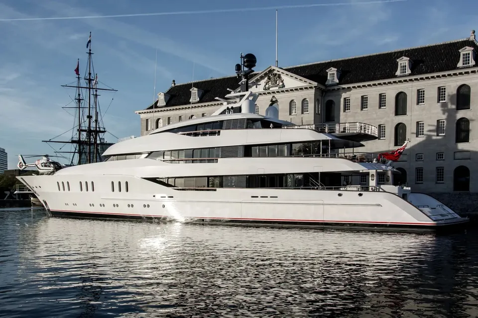 Hampshire, 2016 Feadship Custom, photo 14