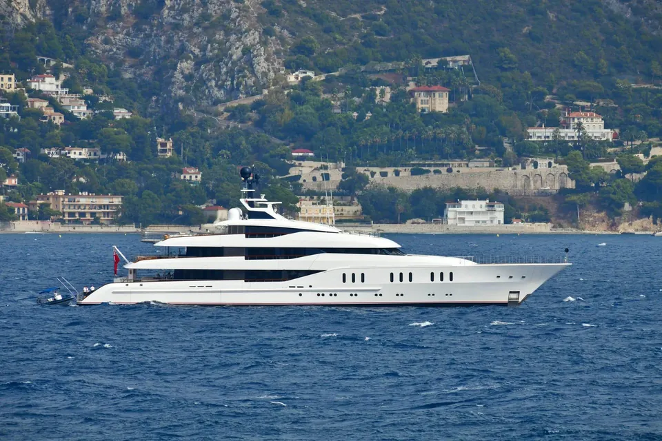 Hampshire, 2016 Feadship Custom, photo 18