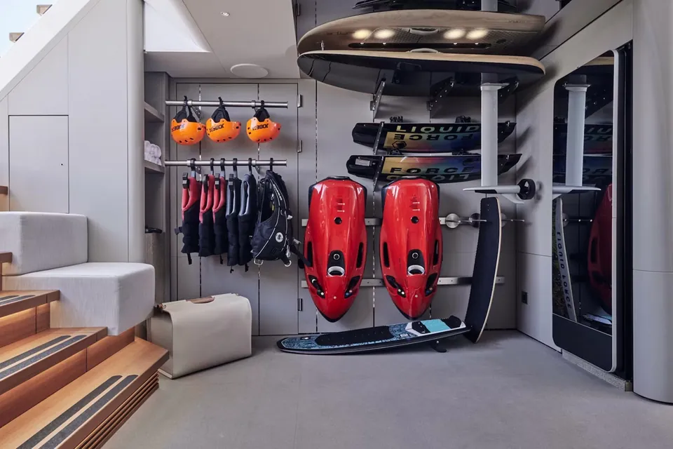 Entourage, 2023 Amels 60, photo 22