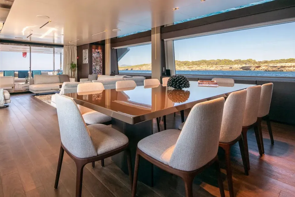 Acqua, 2020 Custom Line Navetta 33, photo 7