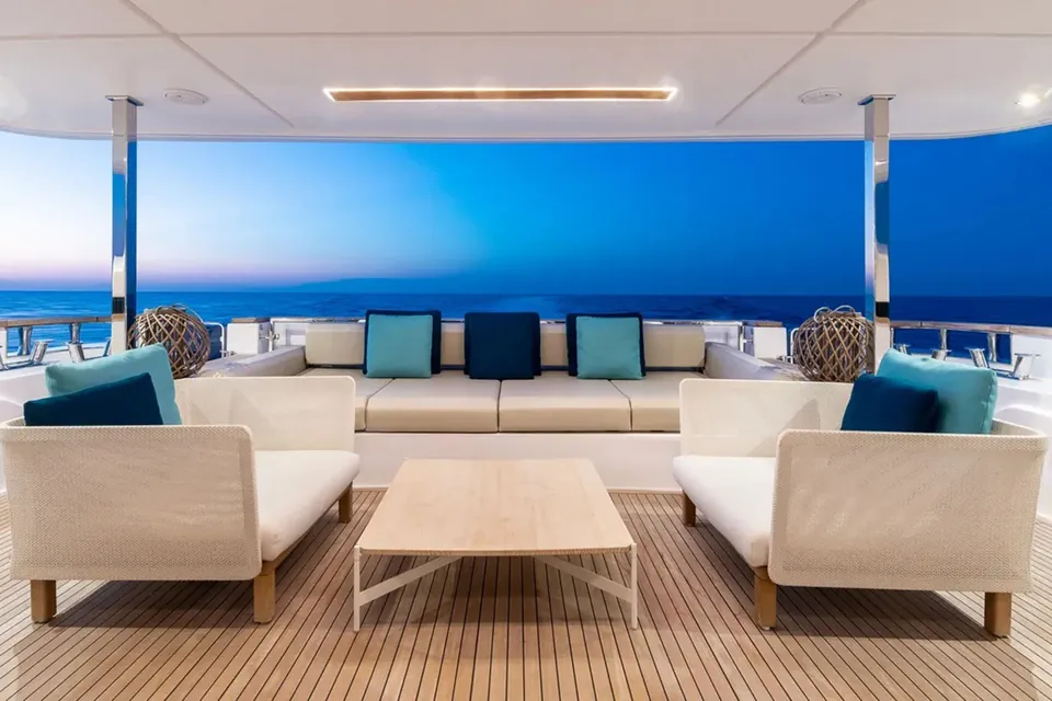 Acqua, 2020 Custom Line Navetta 33, photo 8