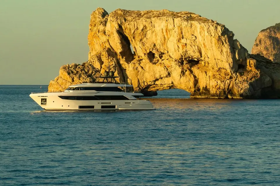 Acqua, 2020 Custom Line Navetta 33, photo 13