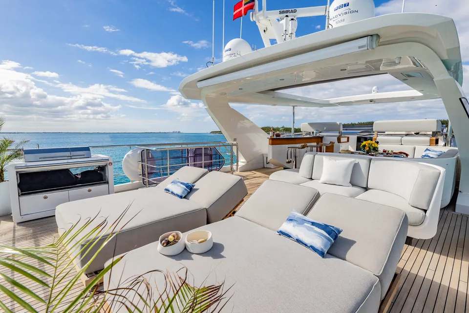 Pier Pressure, 2020 Azimut, photo 2