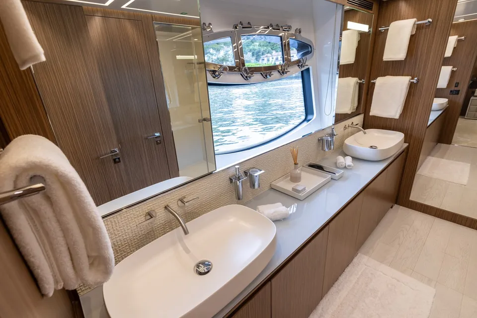 Naav, 2018 Pershing 108, photo 35