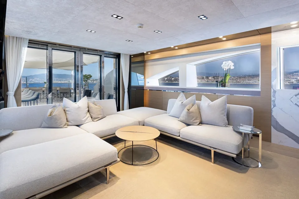 Next, 2015 Columbus Yachts 40M Sport Hybrid, photo 24