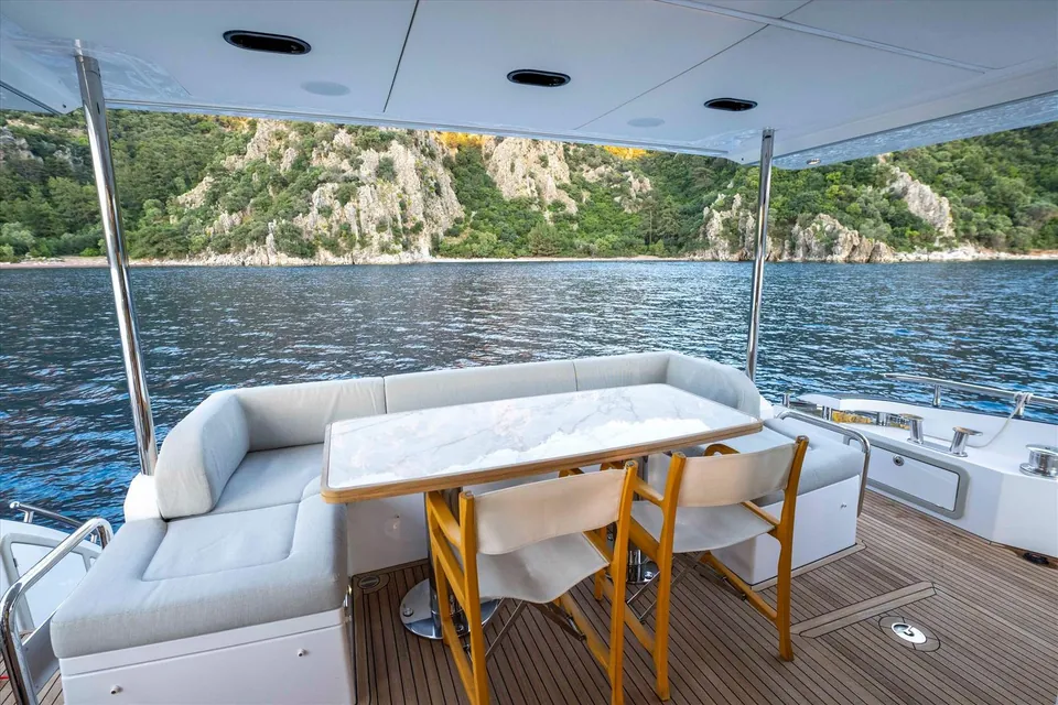Celebrate Life, 2022 Azimut Fly 72, photo 31