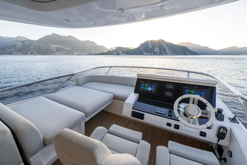 Celebrate Life, 2022 Azimut Fly 72, photo 47