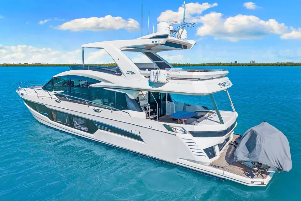 Time 4 U, 2020 Galeon 680 Flybridge, photo 12