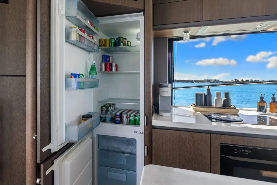 Time 4 U, 2020 Galeon 680 Flybridge, photo 35
