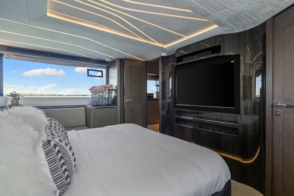 Time 4 U, 2020 Galeon 680 Flybridge, photo 39