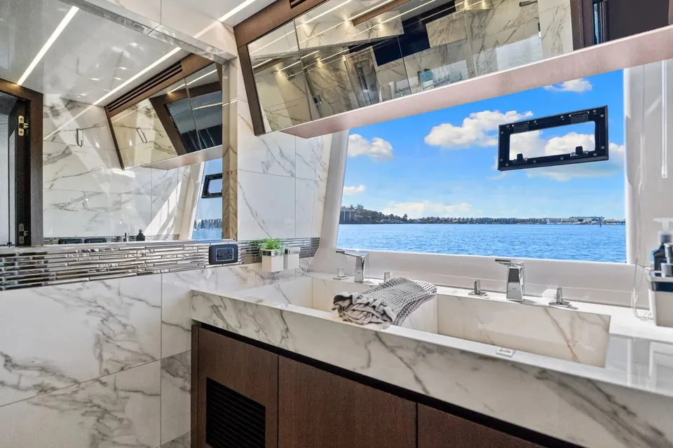 Time 4 U, 2020 Galeon 680 Flybridge, photo 42
