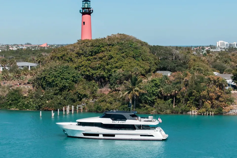 Salt & Light, 2025 Ocean Alexander 28L, photo 6