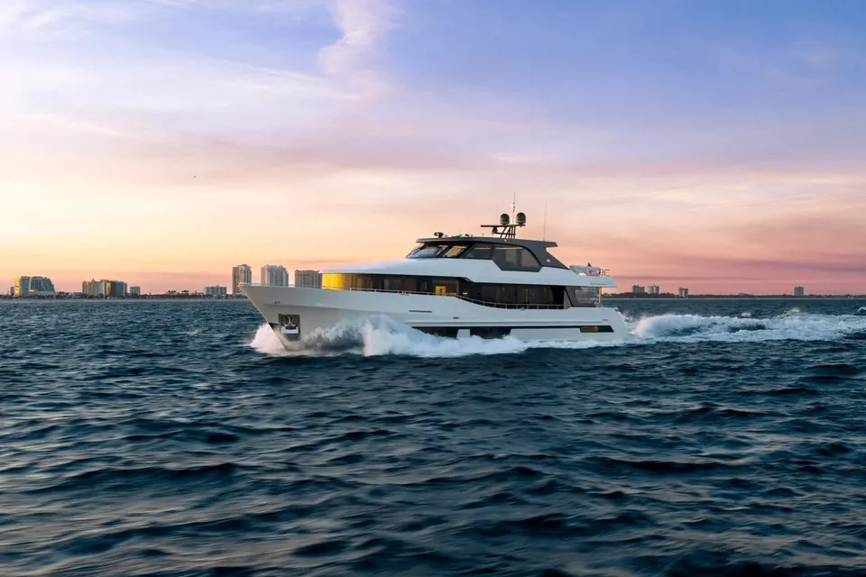 Salt & Light, 2025 Ocean Alexander 28L, photo 9