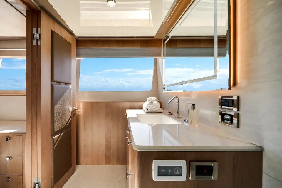 Salt & Light, 2025 Ocean Alexander 28L, photo 39