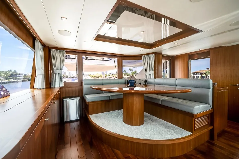 Gusto II, 2016 Ocean Alexander 90 Sky Lounge, photo 44