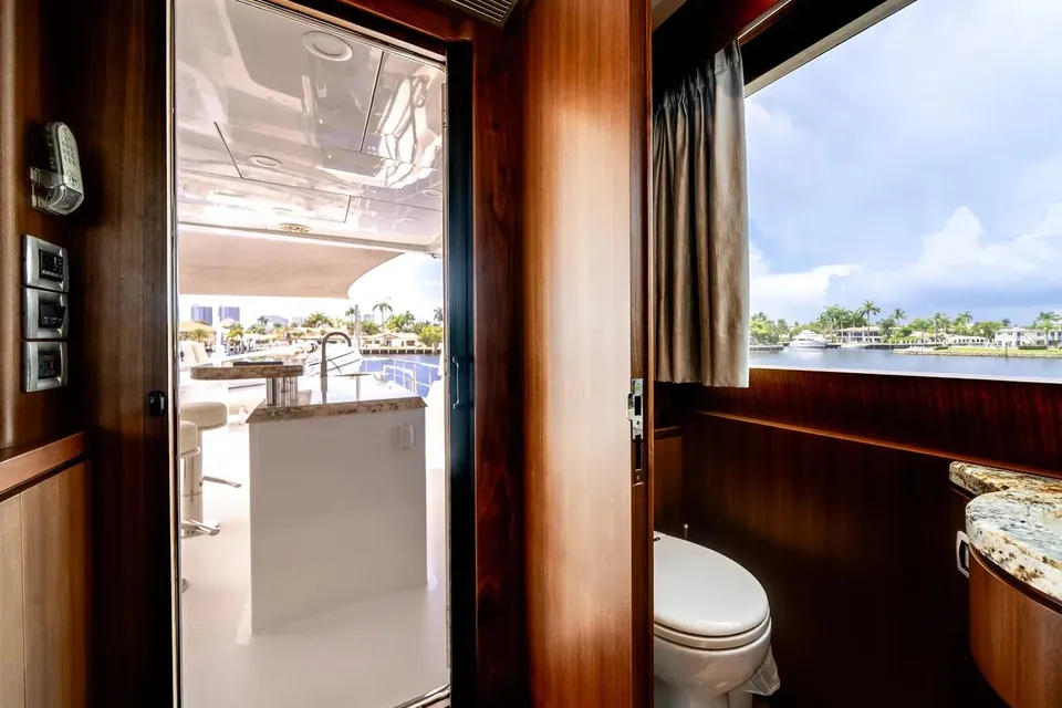 Gusto II, 2016 Ocean Alexander 90 Sky Lounge, photo 53