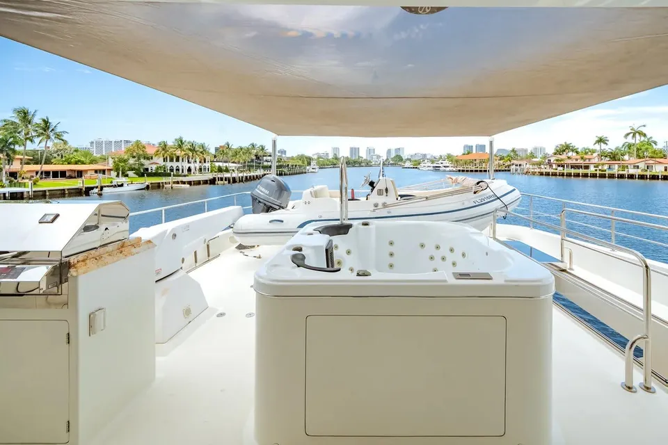 Gusto II, 2016 Ocean Alexander 90 Sky Lounge, photo 59