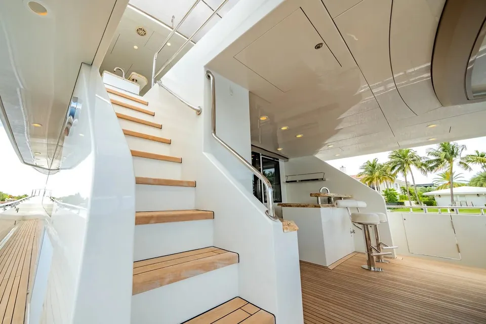 Gusto II, 2016 Ocean Alexander 90 Sky Lounge, photo 62