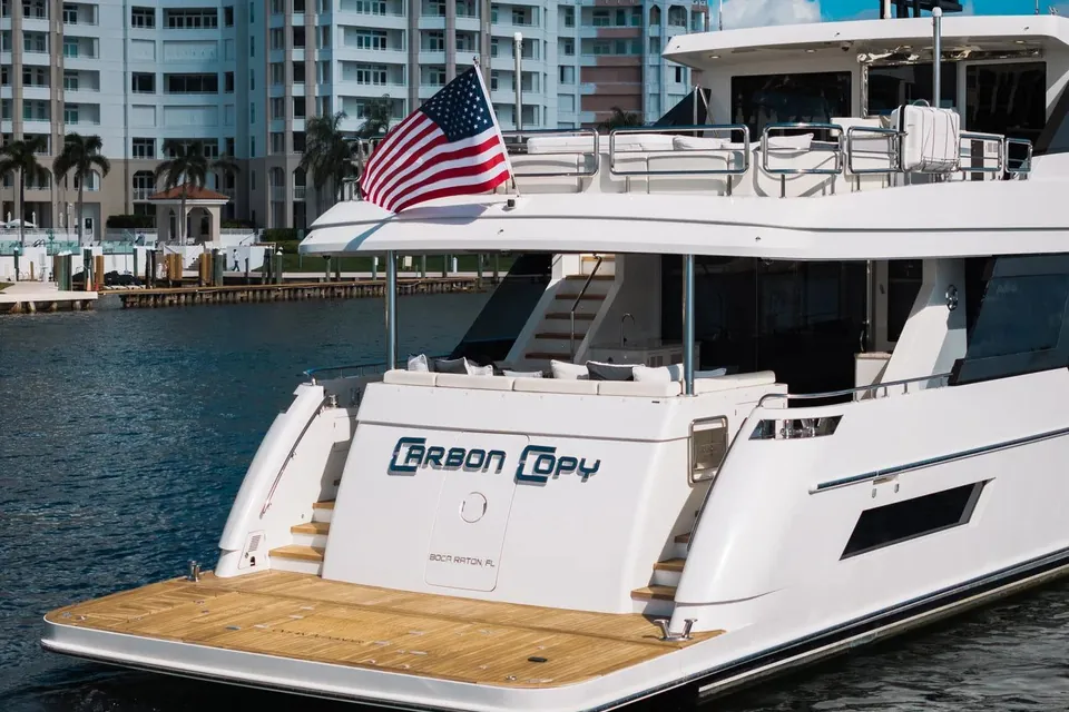 Carbon Copy, 2022 Ocean Alexander 32L, photo 3