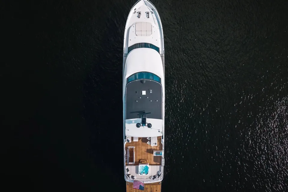Carbon Copy, 2022 Ocean Alexander 32L, photo 5