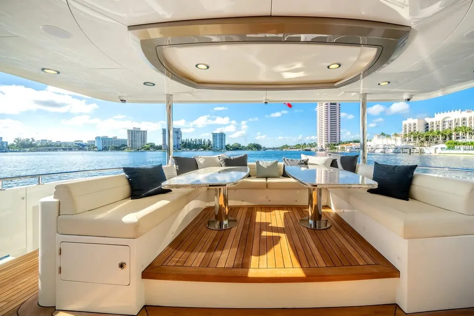 Carbon Copy, 2022 Ocean Alexander 32L, photo 9