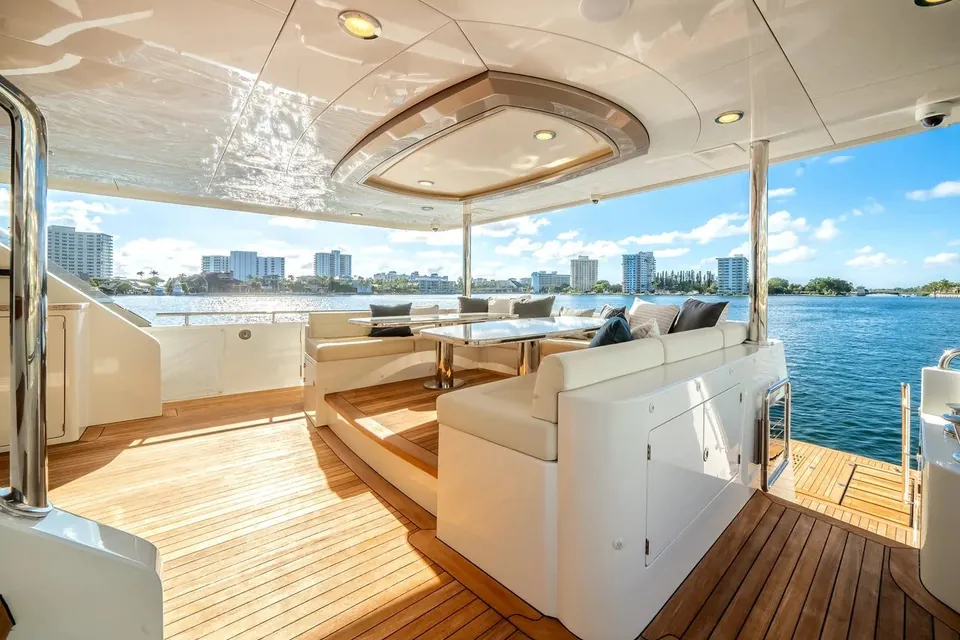 Carbon Copy, 2022 Ocean Alexander 32L, photo 11