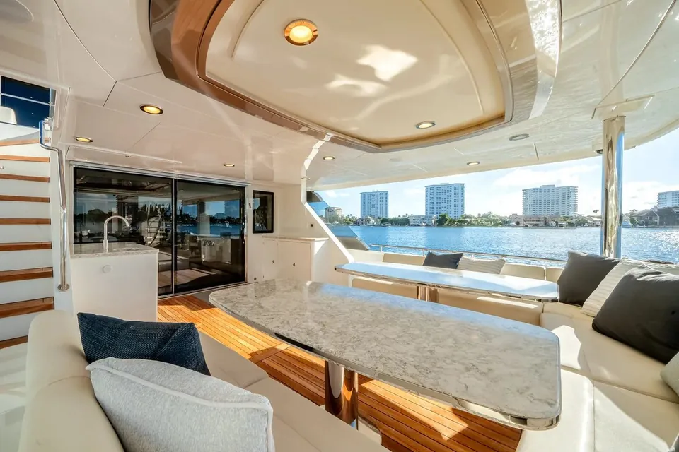 Carbon Copy, 2022 Ocean Alexander 32L, photo 12
