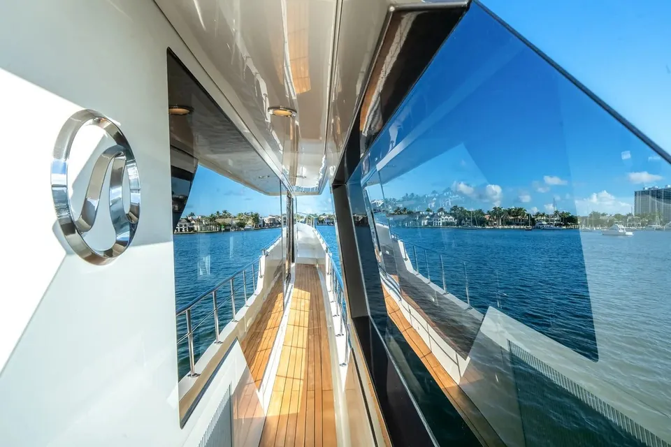Carbon Copy, 2022 Ocean Alexander 32L, photo 14