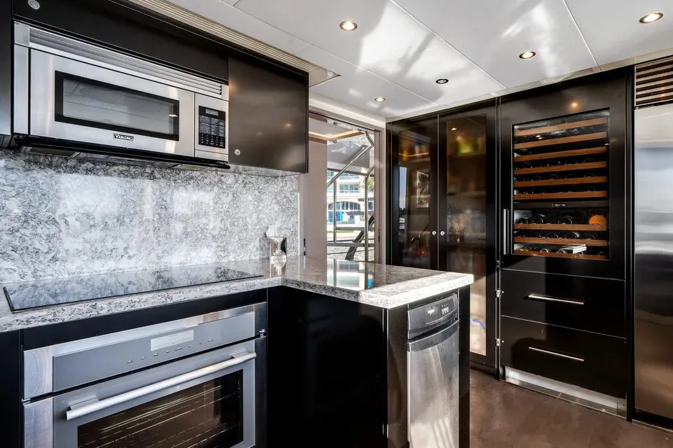 Carbon Copy, 2022 Ocean Alexander 32L, photo 26