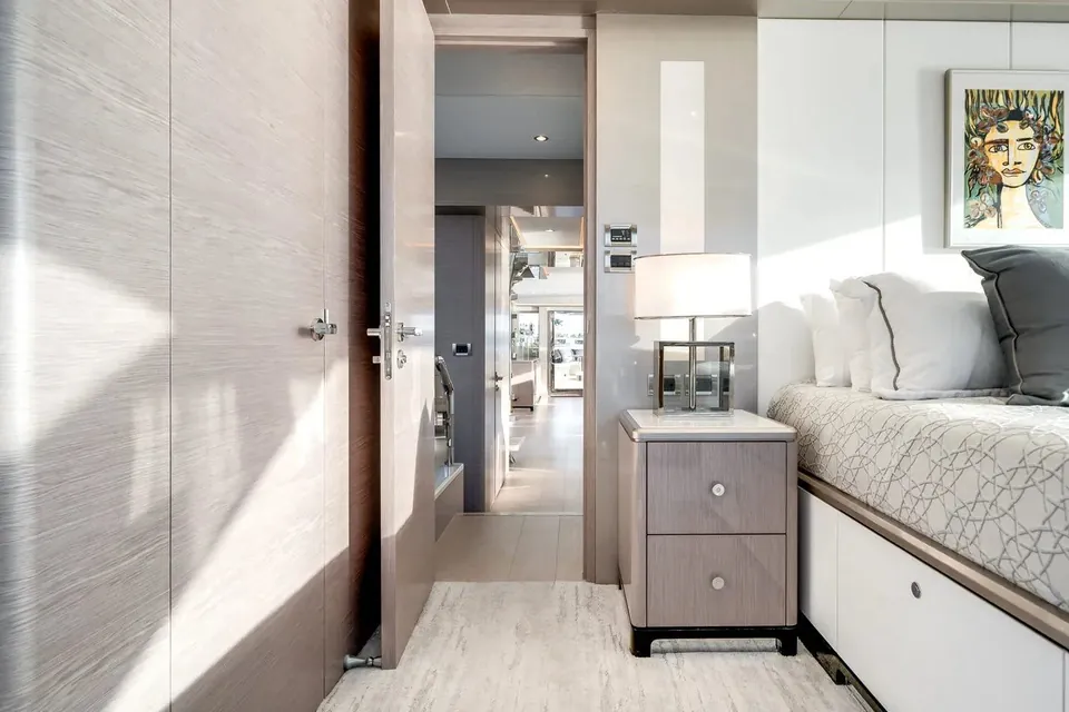 Carbon Copy, 2022 Ocean Alexander 32L, photo 31
