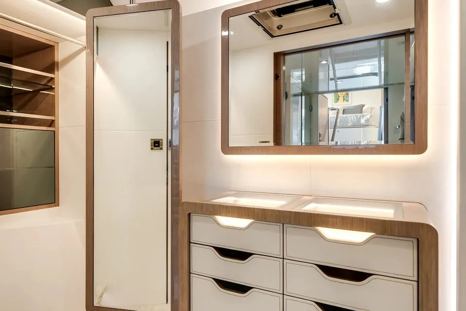 Carbon Copy, 2022 Ocean Alexander 32L, photo 39
