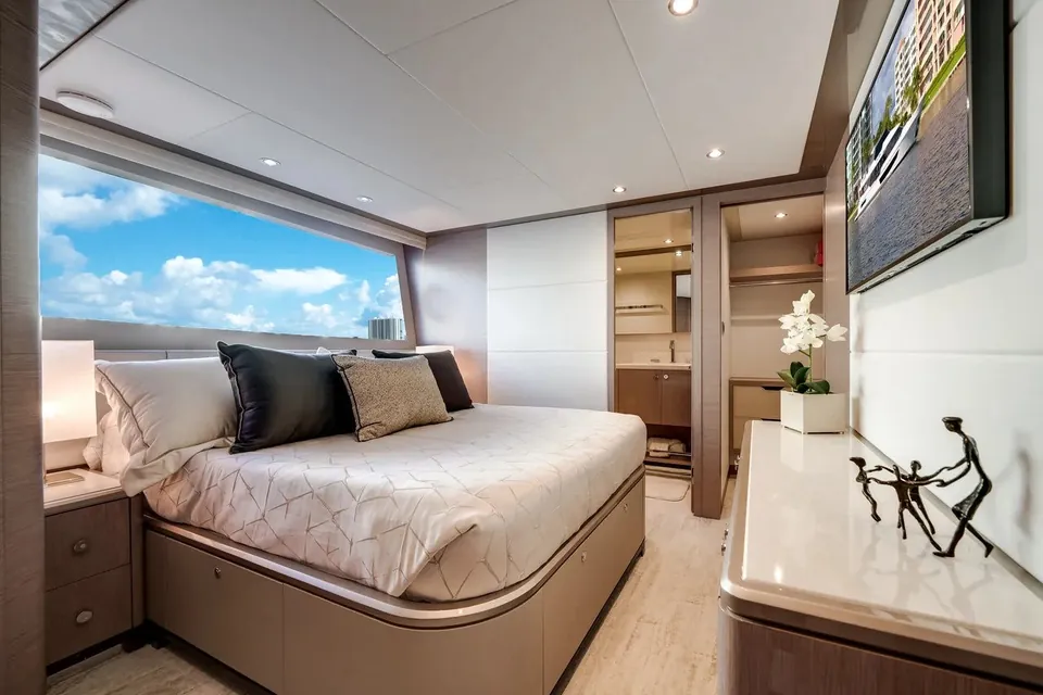 Carbon Copy, 2022 Ocean Alexander 32L, photo 49