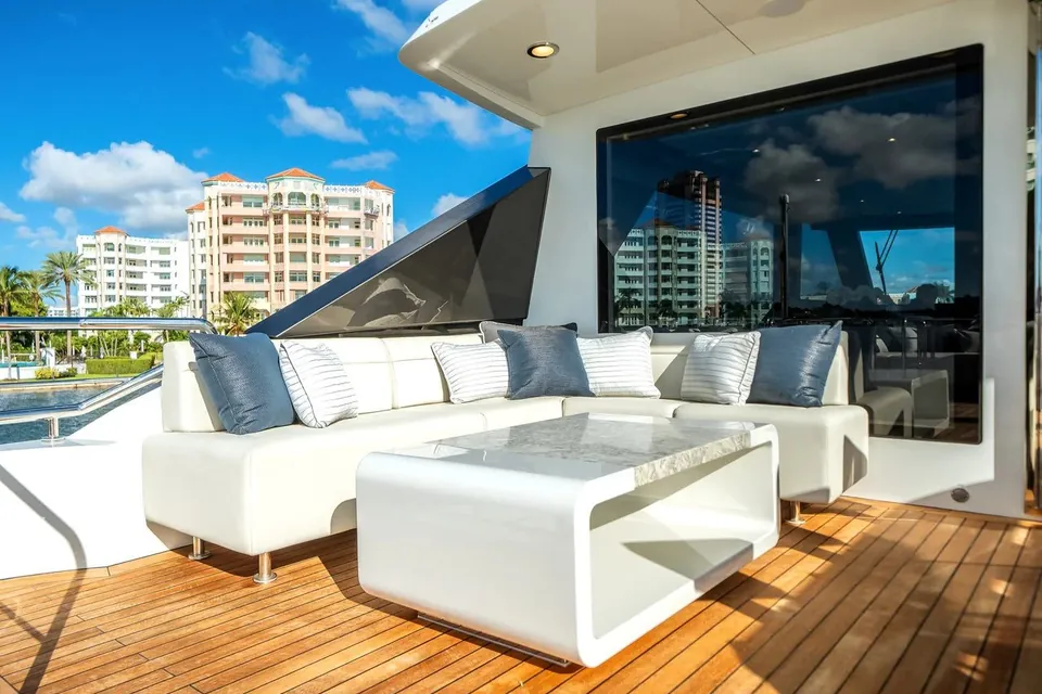 Carbon Copy, 2022 Ocean Alexander 32L, photo 71