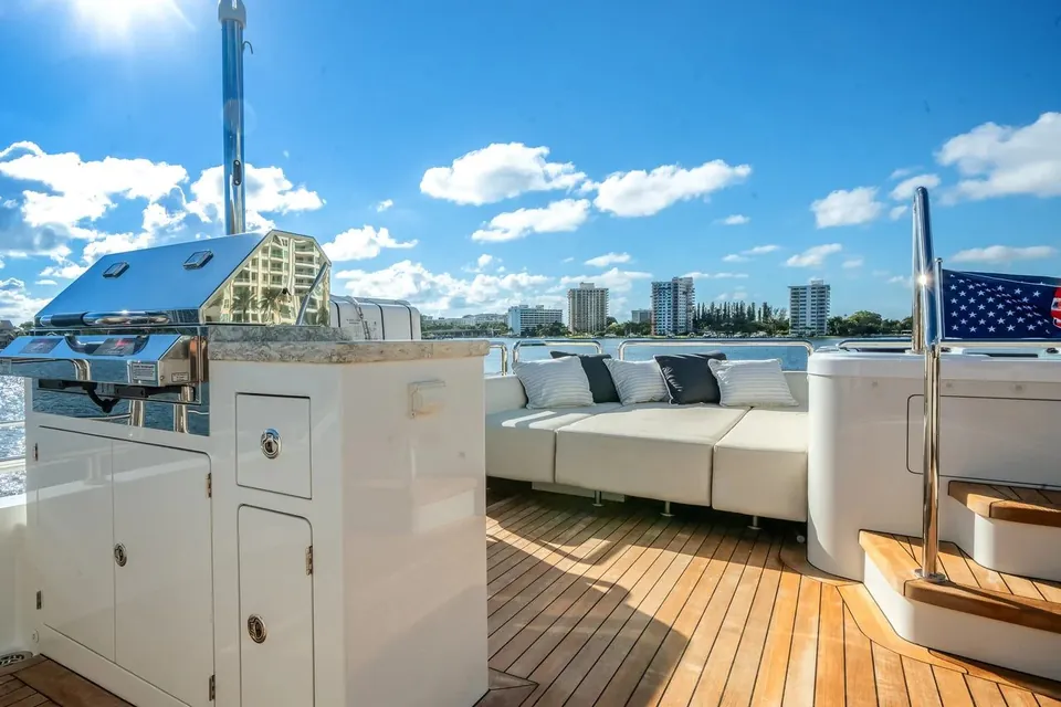 Carbon Copy, 2022 Ocean Alexander 32L, photo 72