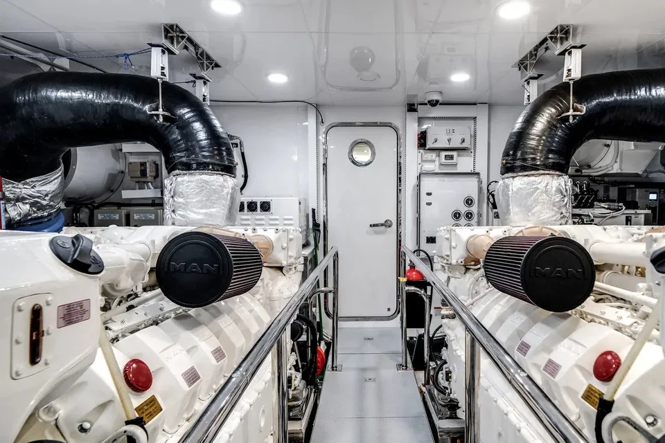 Carbon Copy, 2022 Ocean Alexander 32L, photo 77