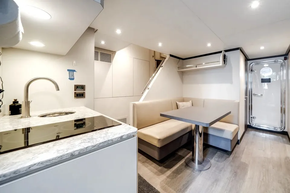 Carbon Copy, 2022 Ocean Alexander 32L, photo 81