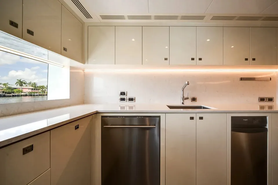 2025 Ocean Alexander 27R, photo 32